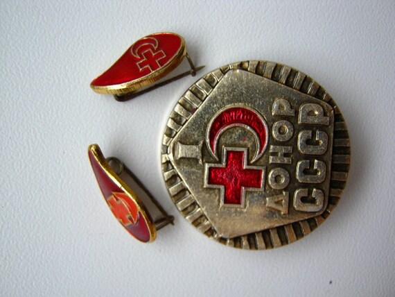 Set of 3 USSR blood donor honor original award pin badges