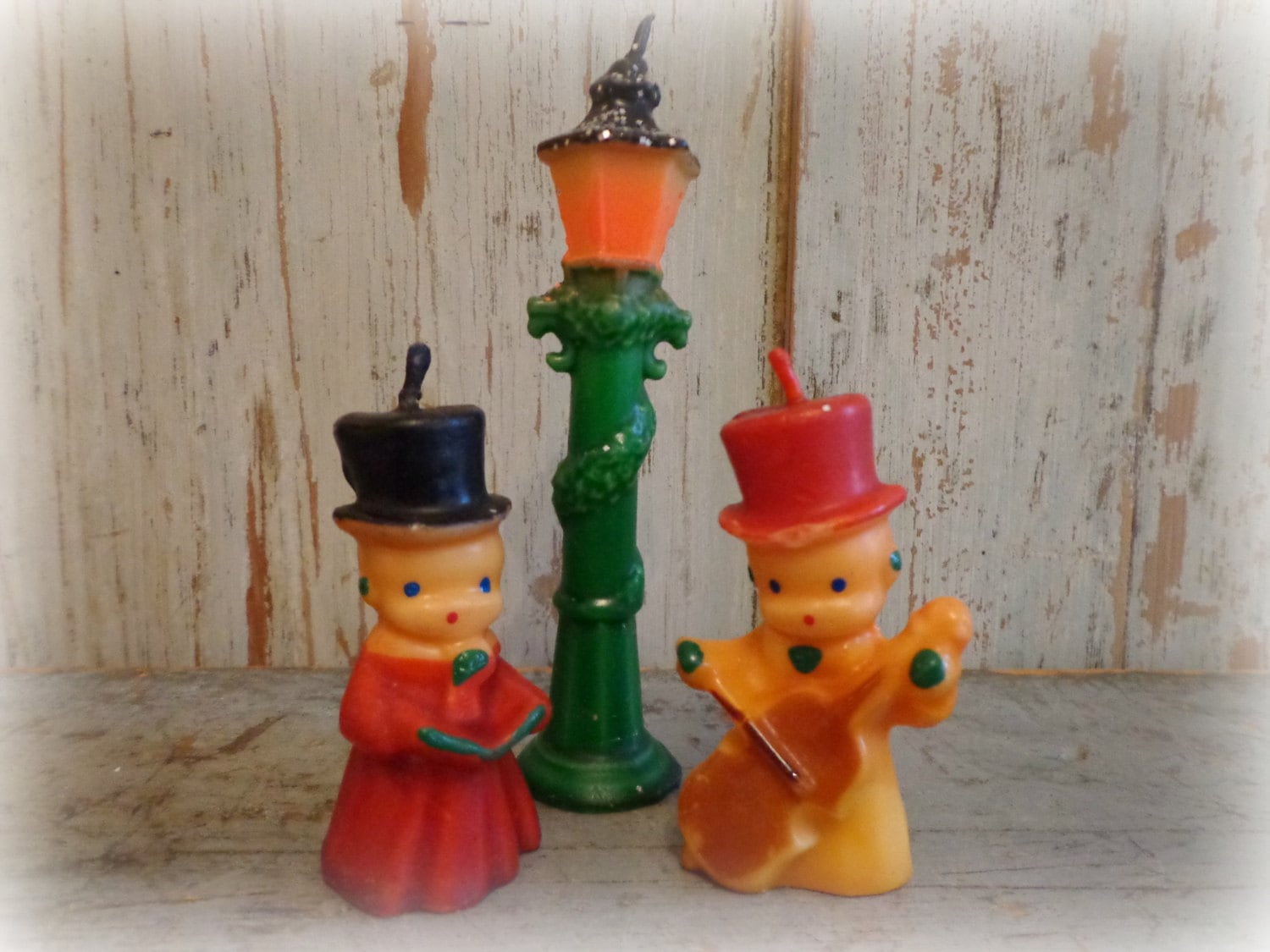 vintage gurley christmas candles / holiday carolers & lamp