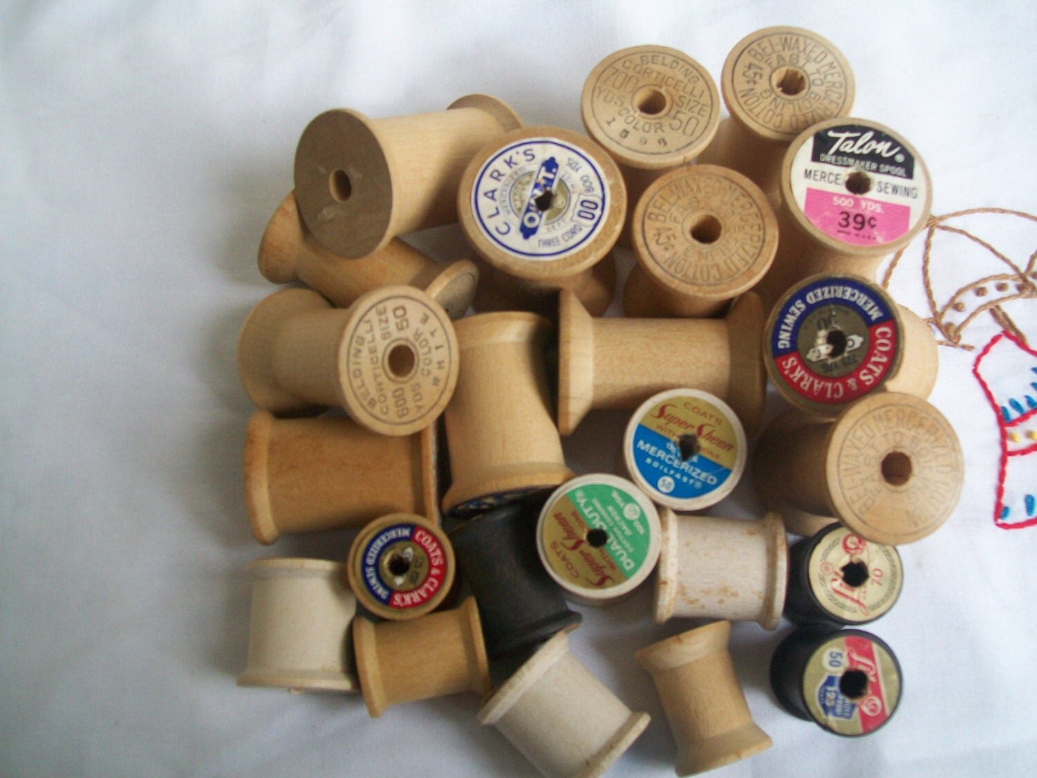 12 Vintage Wooden Thread Spools Various Sizes by CatfishJarRescue