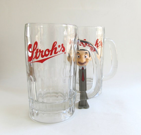 Strohs Glass Beer Mugs Made in Canada by by FromSomeonesAttic