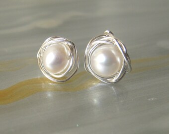 Freshwater Pearl Stud Earrings, Pearl Earrings, Ivory White Pearls , Wedding Jewelry, Bridesmaids Gifts, Gift Women, Birthday Gift