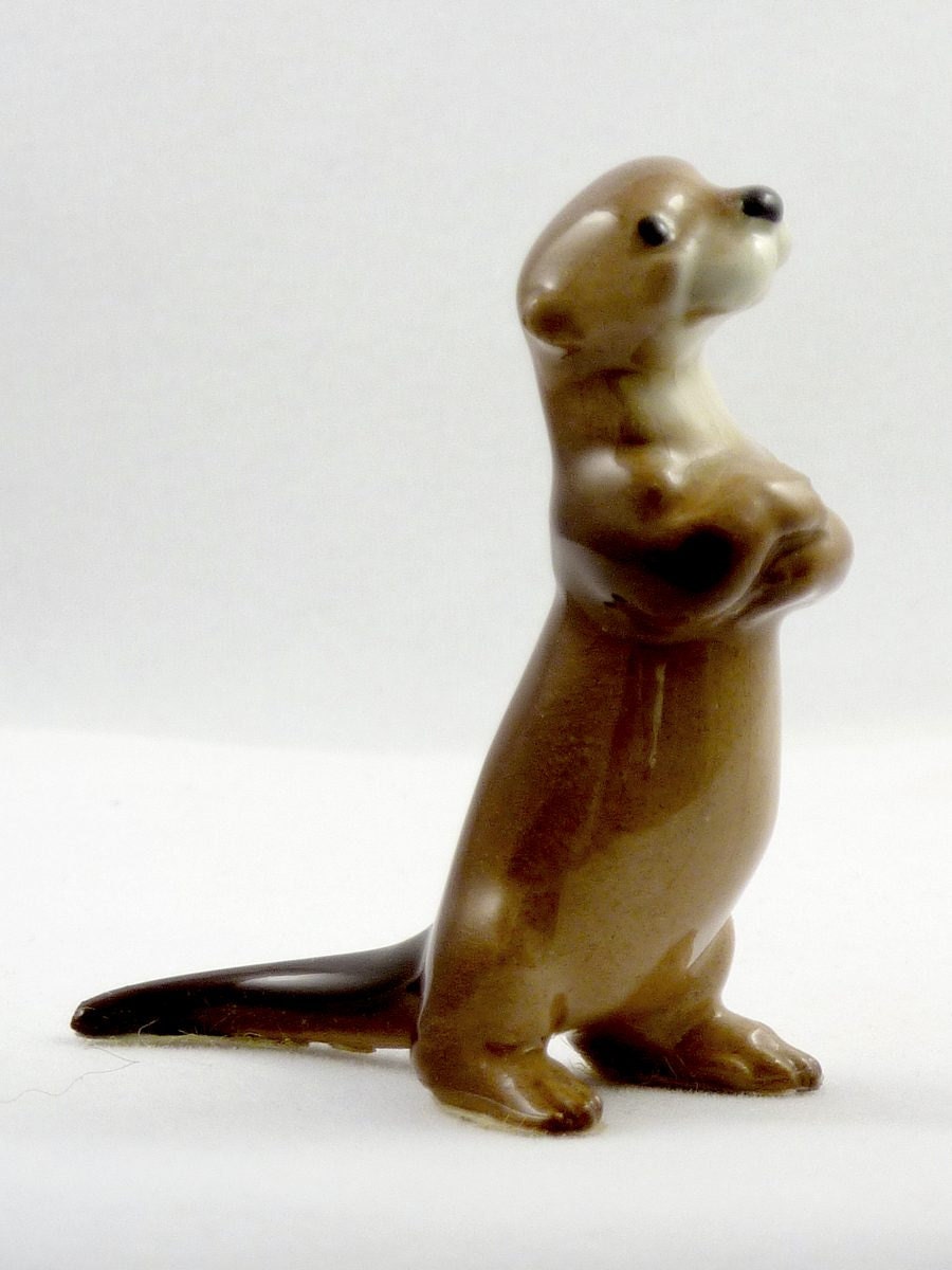 hagen renaker otter