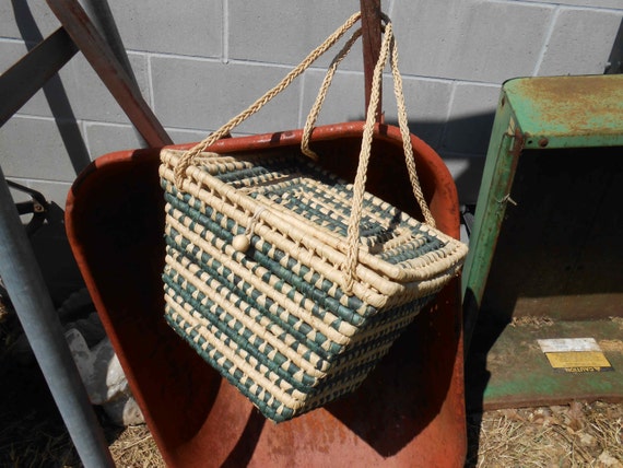 wicker tote basket