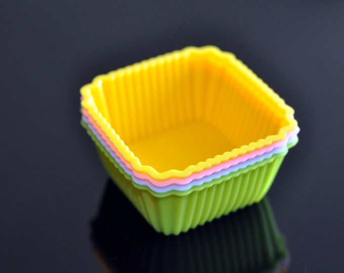 Set of 4 Flexible Silicone Cup Cake Molds Muffin Mold Soap Molds - Square