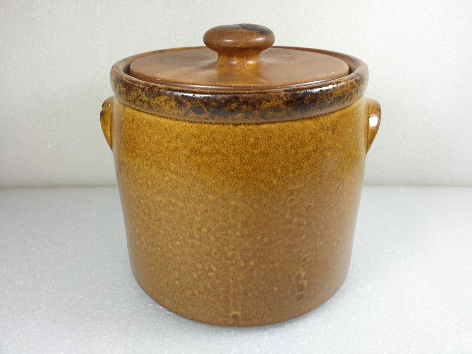Vintage McCoy Pottery Bean Pot Crock Cookie Jar 1420L