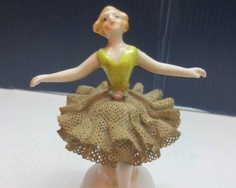 Ballerina in green, Porcelain Lace Figurine, Occupied Japan