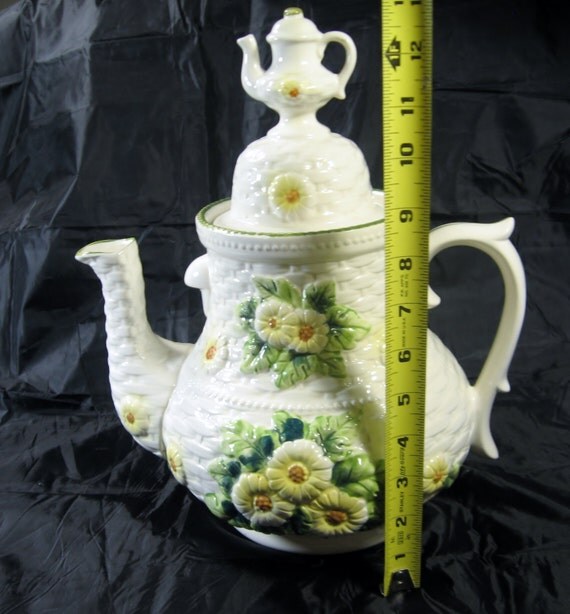 Vintage Cookie Jar Teapot Lefton Rustic Daisy