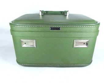 Vintage Green Train Case, Vintage Luggage,Travel Case, Overnight Bag, Retro Green Train Case