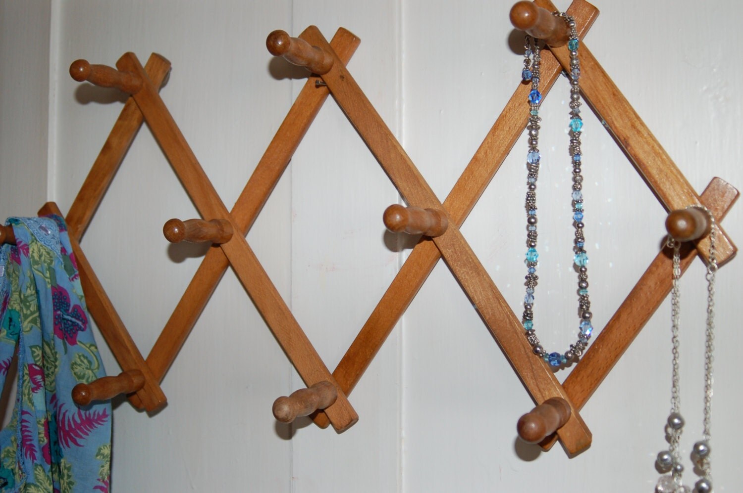 Wooden Accordion Peg Rack Expandable Peg by CobblestonesVintage
