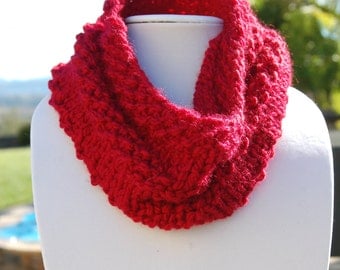 Hand knit Chunky Cowl