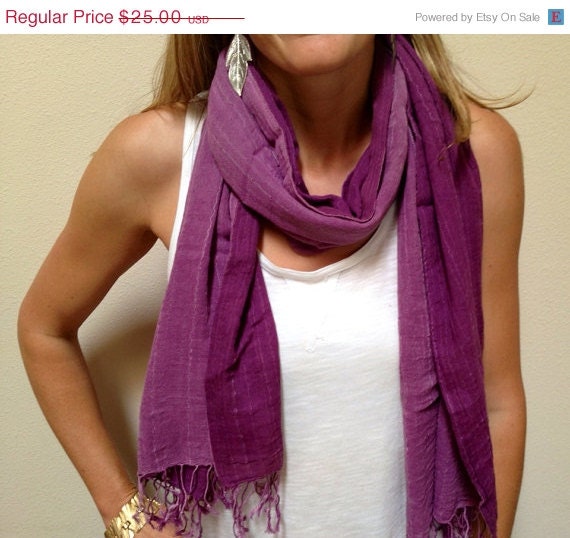 40% OFF SALE Fall Scarf, Wine Purple Scarf, Fall Fashion , Two Tone Scarf, Cute Scarf, Pretty Scarf, Comes in a Organza Gift Bag, Woman Gif