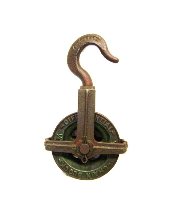 Antique Yale & Towne Chain Block Differential Iron Pulley