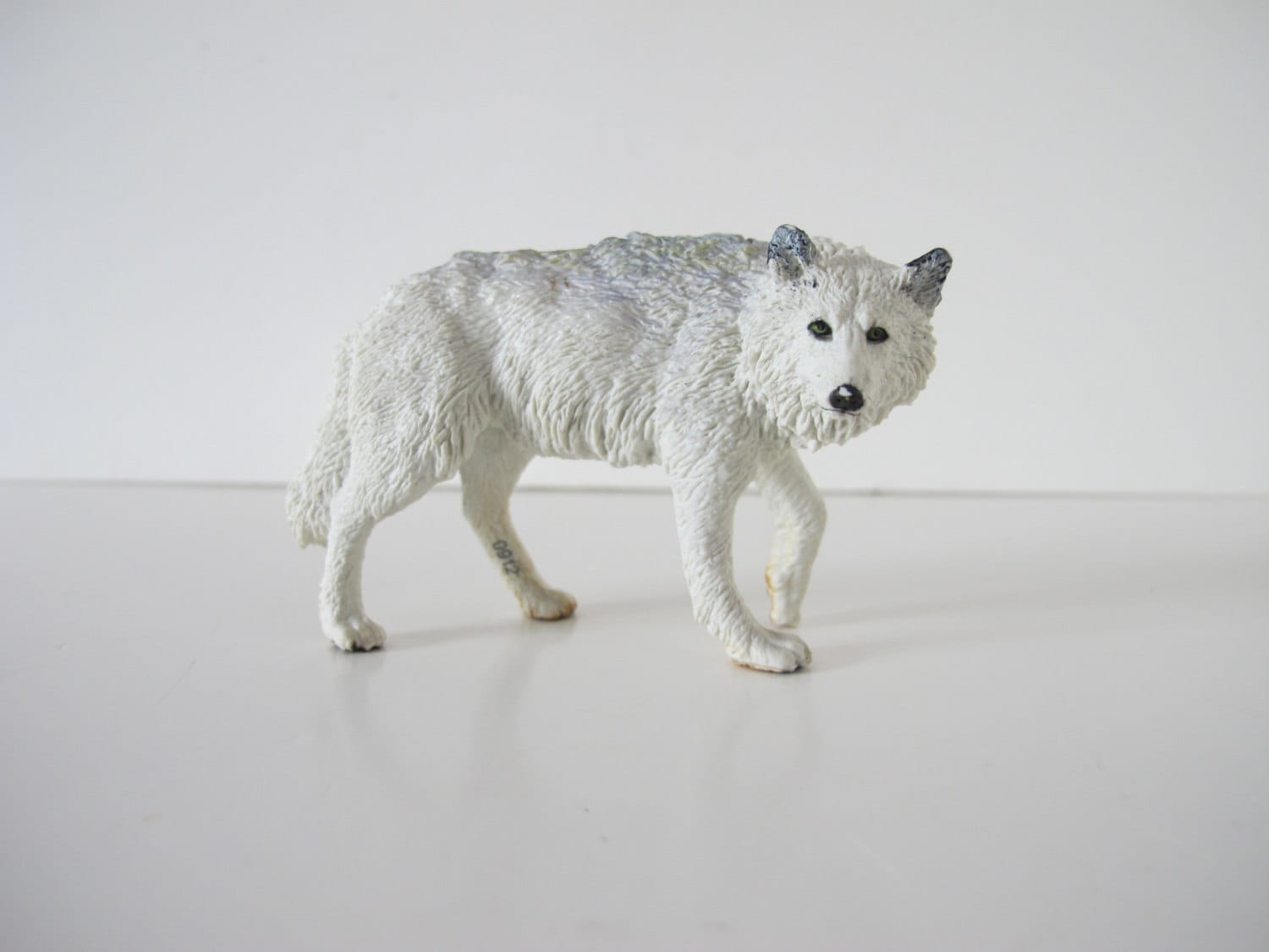 white wolf cuddly toy