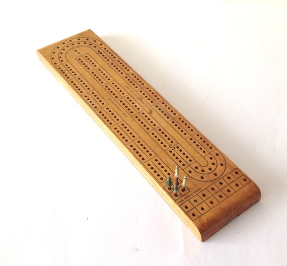 Vintage Cribbage Board made by Acme in Canada No. 14526