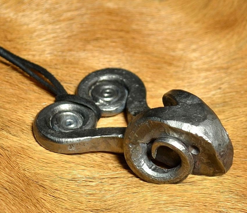 Hand Celtic RAM HEAD Iron Jewellery Jerwelry
