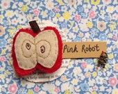 Apple felt brooch by Pink Robot