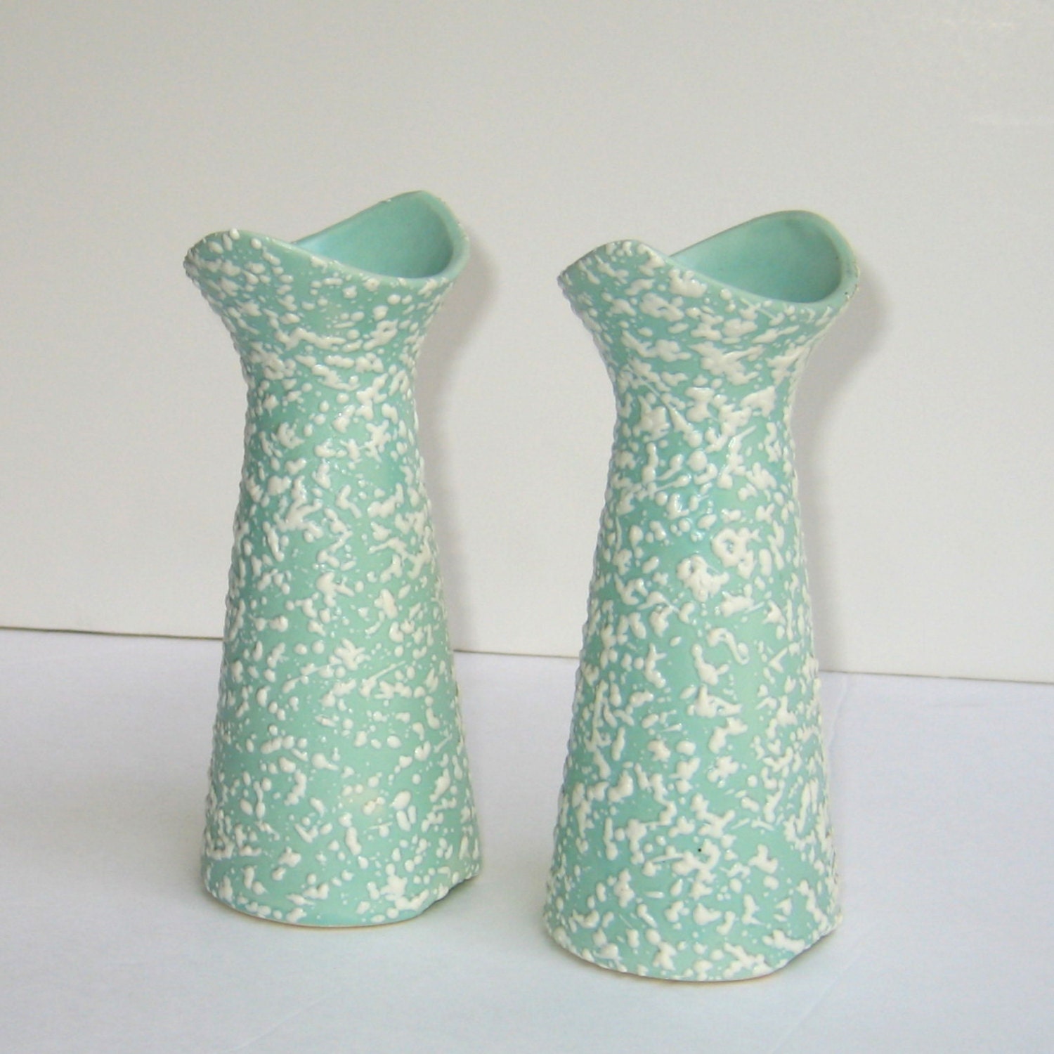 Mid Century Turquoise White Splatter Vases Vtg Pottery
