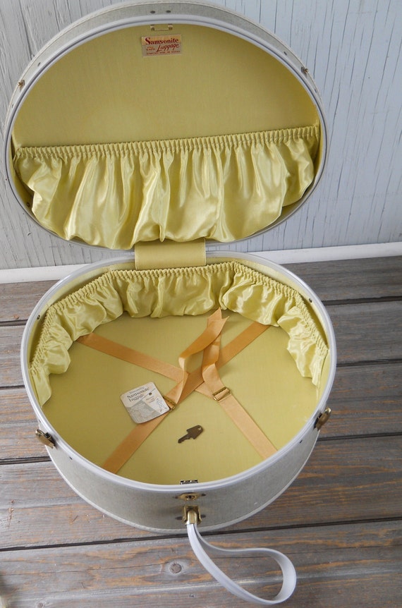 Vintage Samsonite Round Suitcase with Key Luggage Hat Box