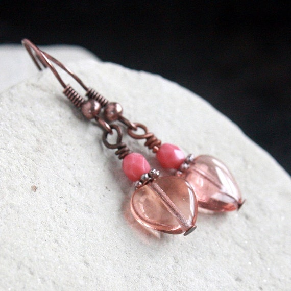 Pink Heart-Shaped Glass Bead Earrings A.1781