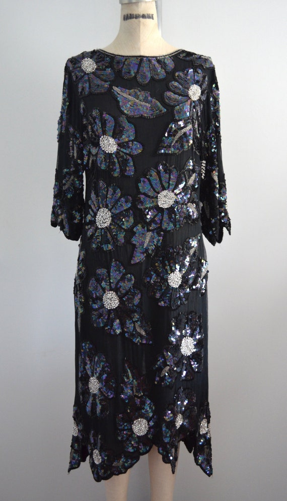 GLAM 80s Silk Black Floral Daisy Sequined Scalloped Hand Woven