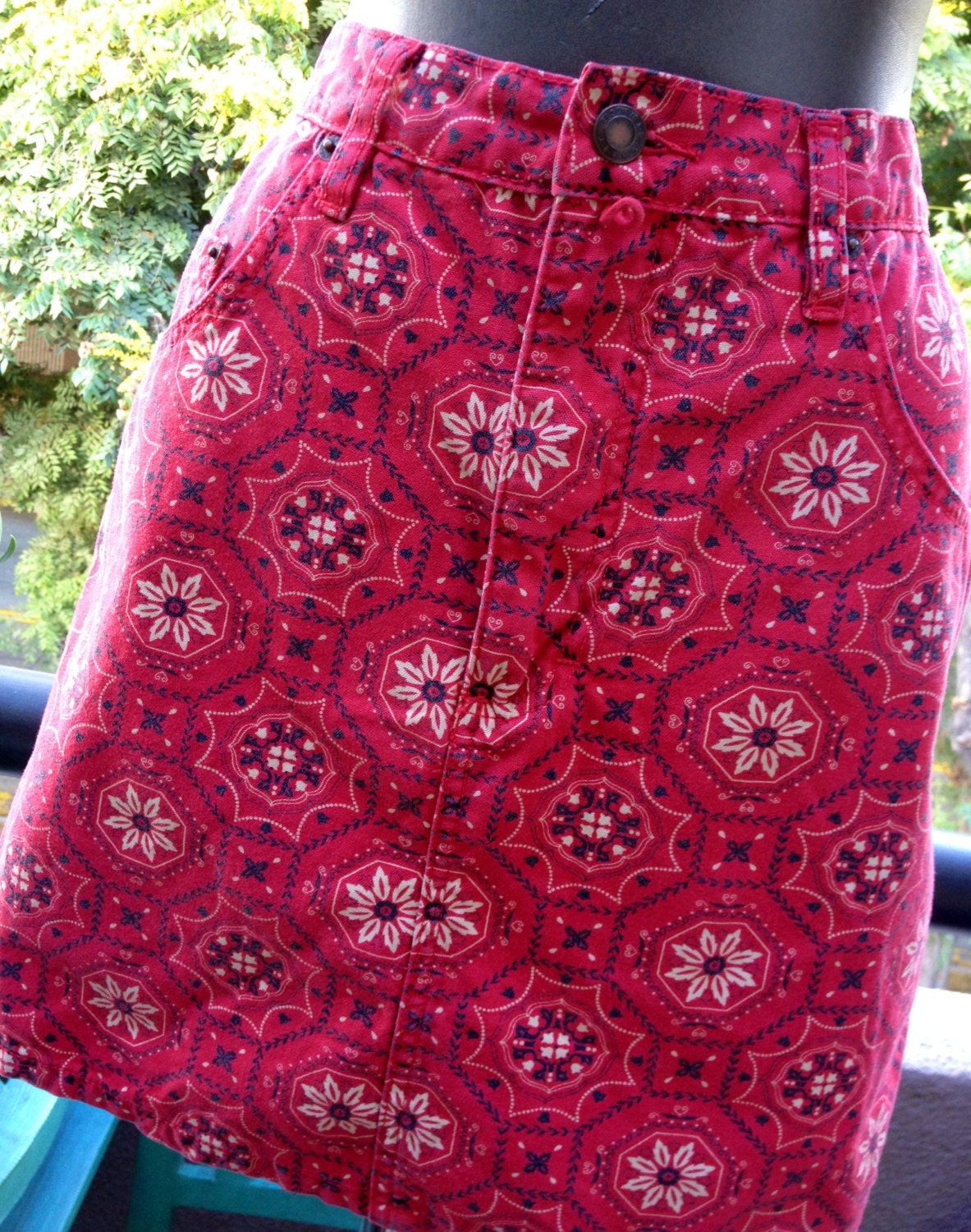 Vintage 80s Red Bandana Skirt Size 1112 29 inch by BarbeeVintage