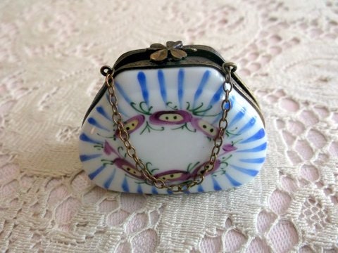 Vintage Limoges Hand Painted Pill Box Purse.
