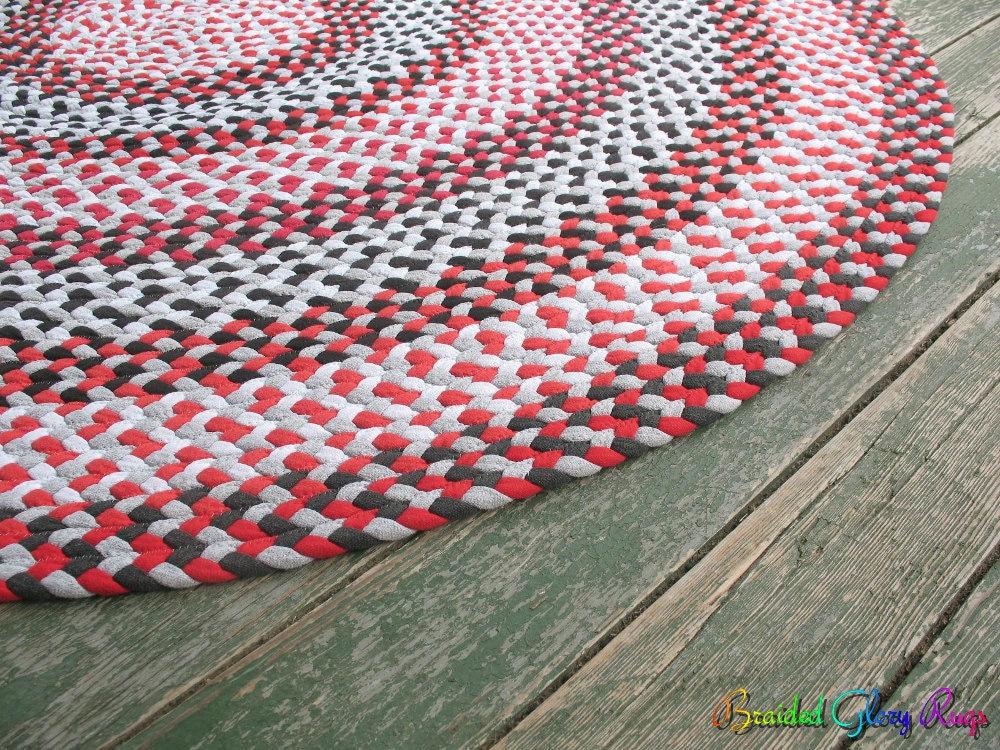 Braided Rug made from Recycled T Shirts Shades by BraidedGloryRugs