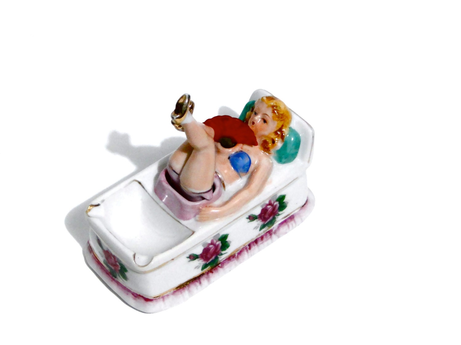 Naughty Nodder Pin Up Girl Ashtray Kitschy Tobacciano 