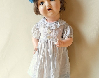 Antique German composition doll 1920s, marked M u M Germany, sleeping eyes, human hair, shabby old doll in fine vintage condition