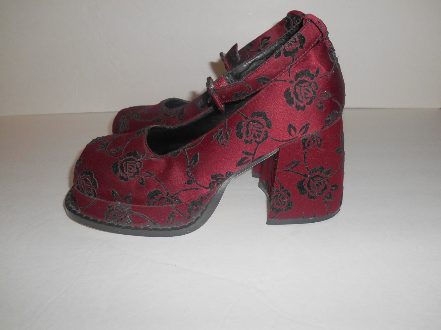 90s chunky platform heels