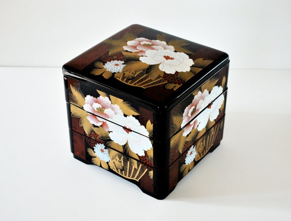 vintage bento box japanese lacquer ware large by daisychainvintage