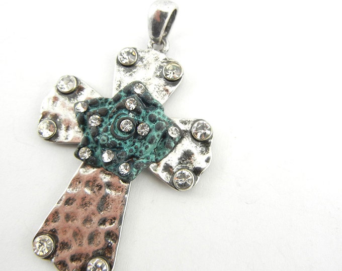 Antique Silver-tone Hammered Cross Pendant with Verde Patina Rose and Rhinestones