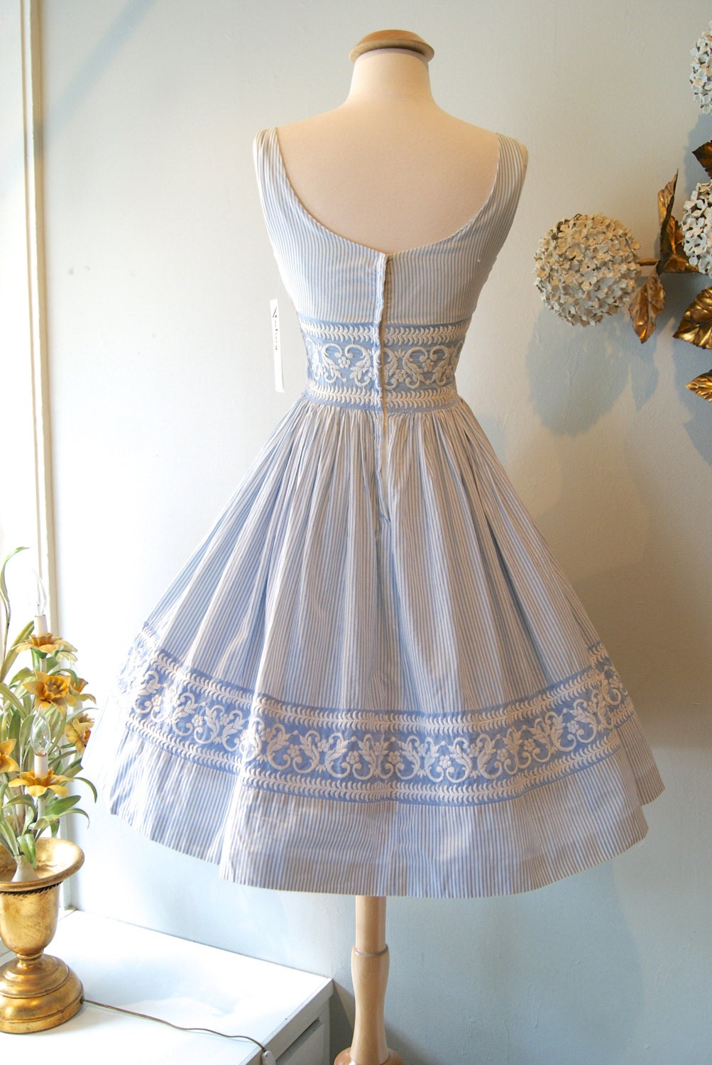 vintage seersucker dress