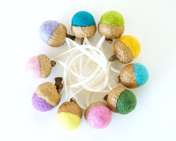 Natural Christmas Ornaments, Felt Acorns, Rainbow Colors, Eco Friendly Gift, Rustic Decorations