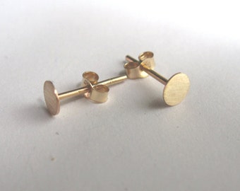 Solid 14k Gold Studs gift for her gold earrings gold stud earring polished stud 14k Gold Circle Studs Tiny Pebble 0003