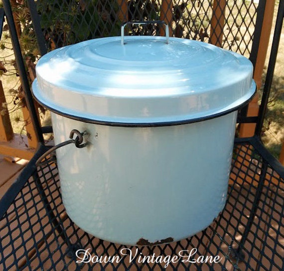 Enamelware Bucket Robins Egg Blue Vintage by DownVintageLane