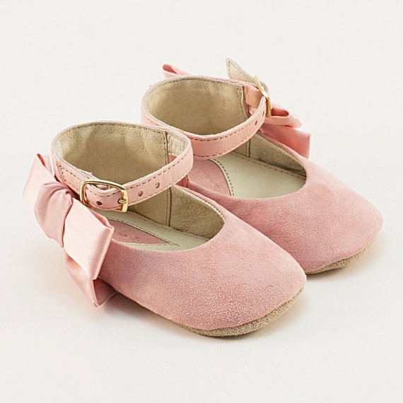 Items similar to Pink Baby Shoes, Baby Girl Shoes, Crib Shoes, Baby ...