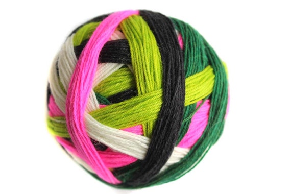 Tangy Self-Striping Sock Yarn in Viper