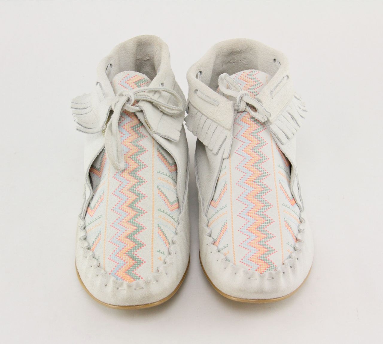 womens white moccasin shoes
