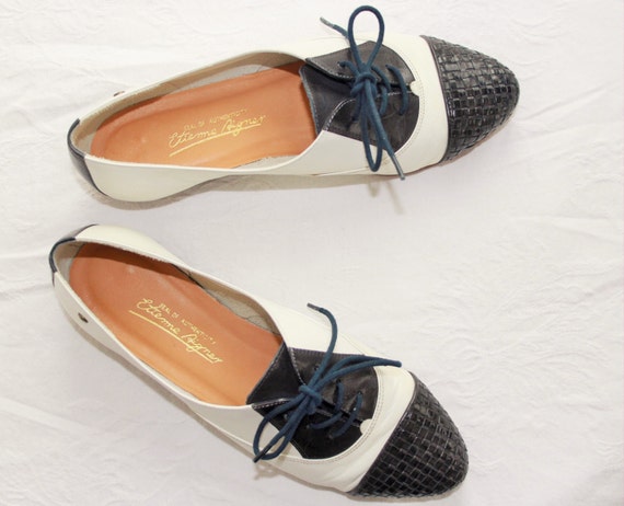 Navy blue & white oxford spectator flats by FrugalFairyVintage