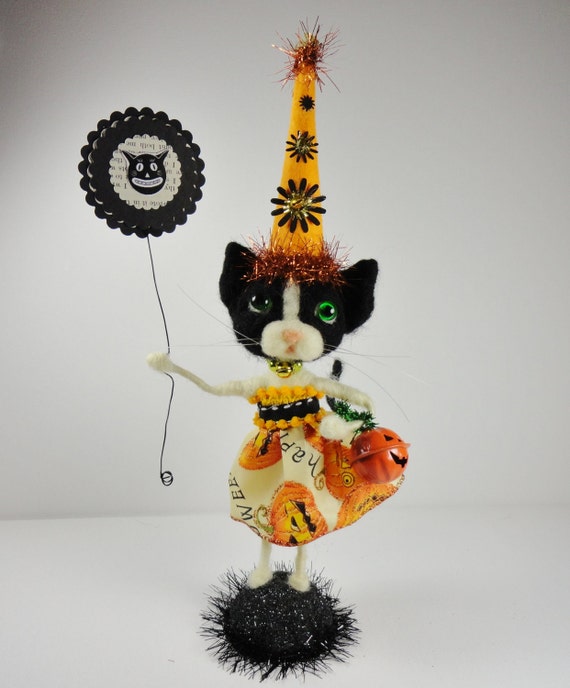 11-1/2" Halloween Black White Kitten wool needlefelted Cat sign orange and black tinsel mercury glass glass eyes Trick or Treat - Pookie