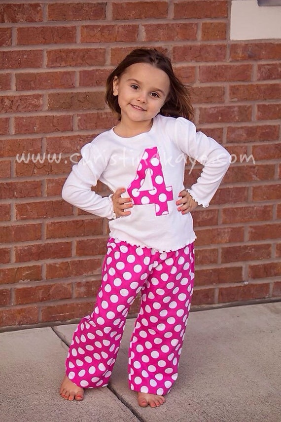 Now Trending Cozy her up with the cutest girls' sleepwear styles at Justice. With a selection of comfy & cute pajama sets, nightgowns & more, she's sure to have sweet dreams all night! Shop the sleepwear looks she loves most for the best beauty rest from dusk til dawn!