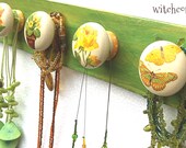 Jewelry Rack, Jewelry Display, Jewelry Organiser, Jewelry Holder, Necklace Display, Necklace Organiser, Green and Floral design with 4 knobs