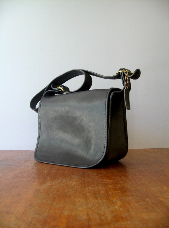 vintage coach nyc black navy leather flap front bag 9170 vintage coach nyc black navy leather flap front bag 9170