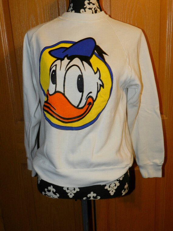 vintage donald duck sweatshirt