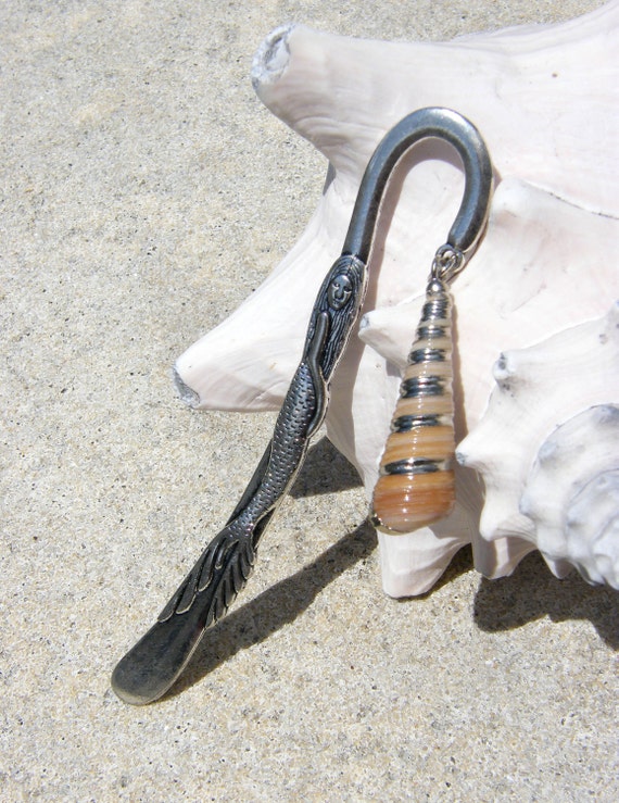 Seashell Mermaid Bookmark - Silver metal - Coastal gift for avid readers