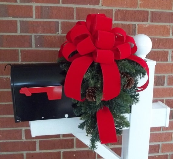 Christmas Mailbox Swag