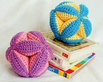 Crochet Pattern - Baby Clutch Ball Toy (makes a great baby gift) - Instant Download PDF