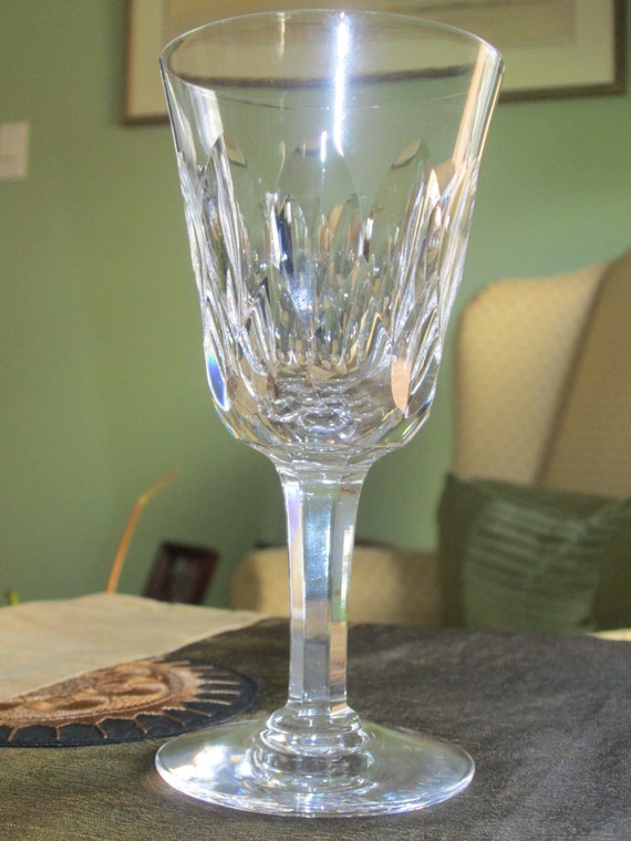 Vintage Kosta / Boda Crystal Wine Glasses in the Rosita