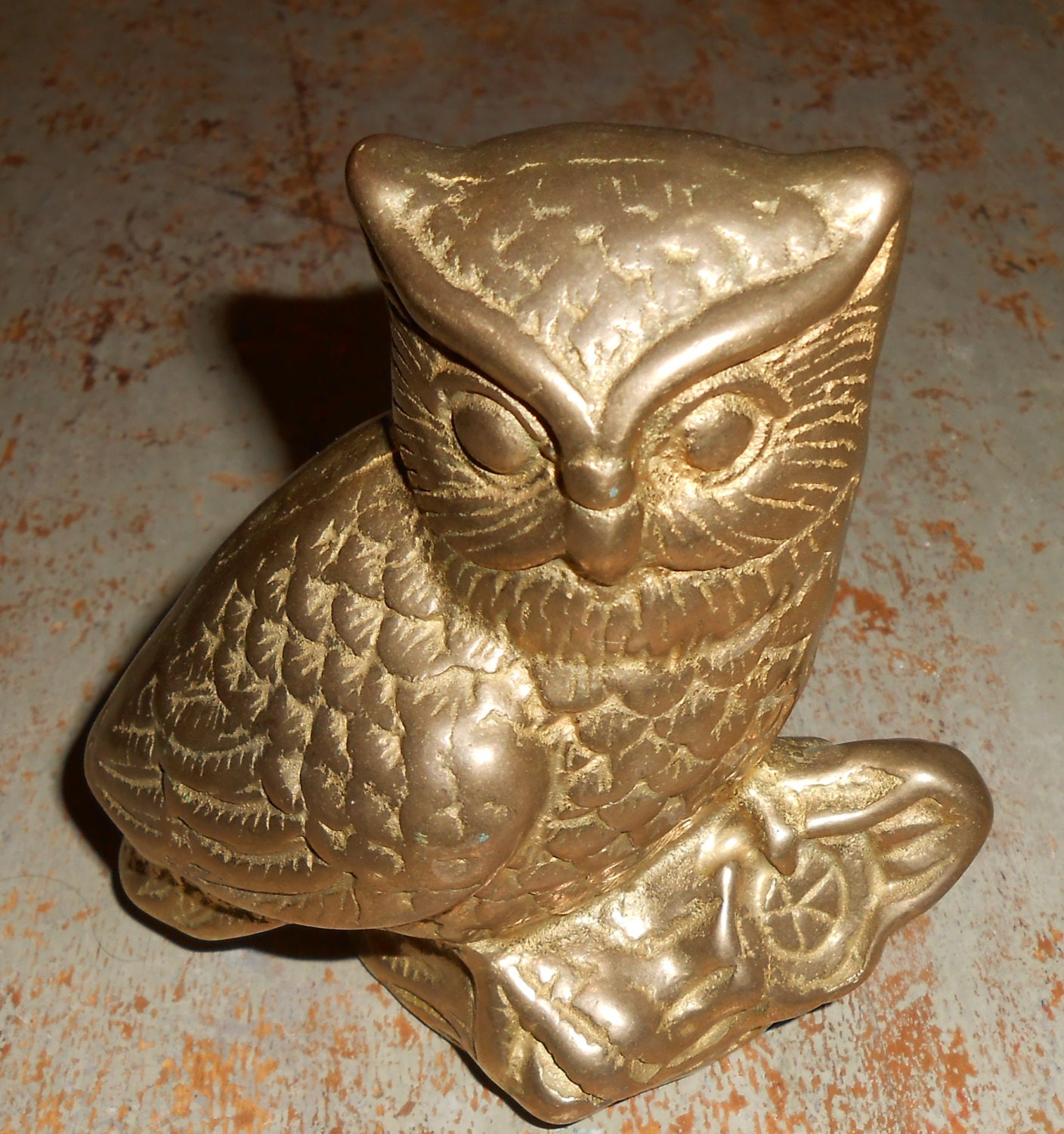 metal owl figurines